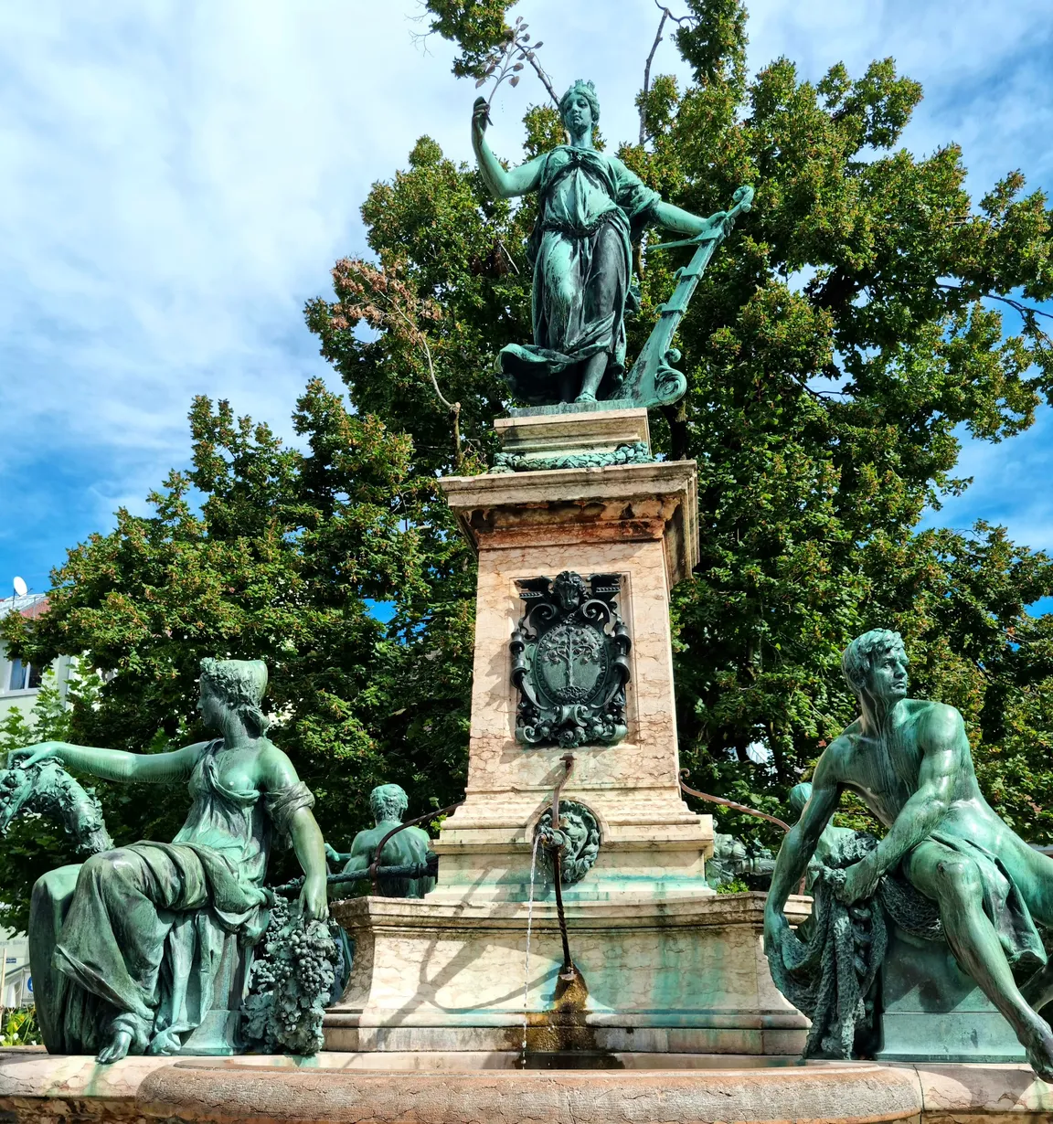 Lindaviabrunnen, Insel Lindau - Wilhelm Rümann (1884)