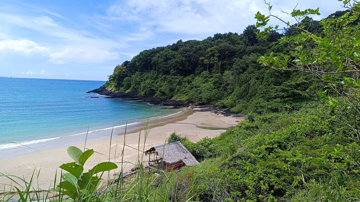 Nui Bay