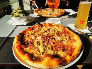 Restaurant-Pizzeria EINKEHR