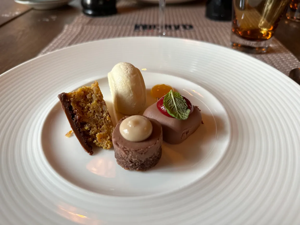Food & wine bar GANEUM