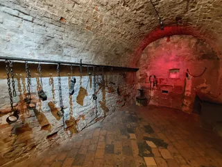 Mittelalterliche Lochgefängnisse
