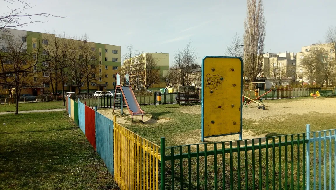 Plac Zabaw im. Papy Smerfa