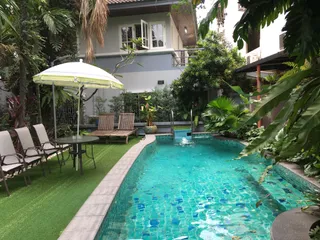 Serene Bangkok Bed and Breakfast