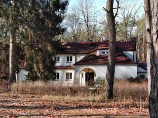 Dom Rekolekcyjny, Zgromadzenie Sióstr Franciszkanek Służebnic Krzyża