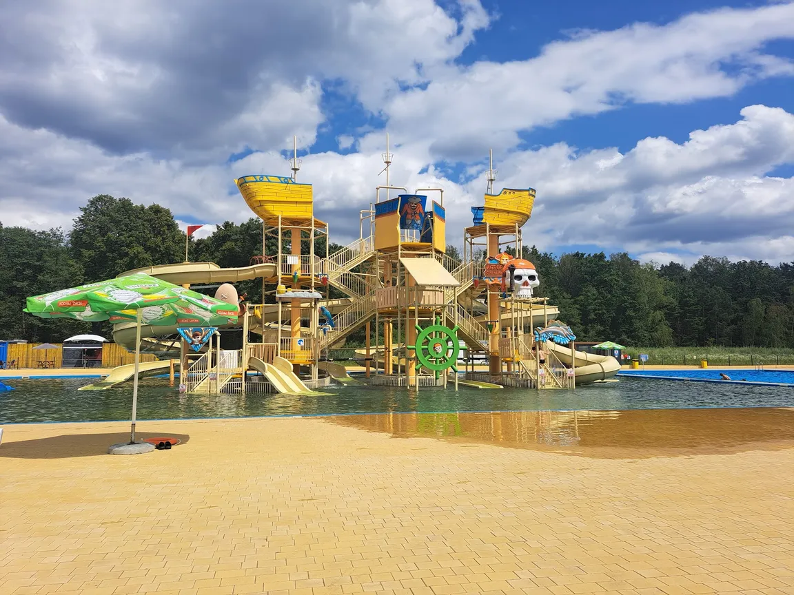 Park wodny (Aqua park) Zalesie Górne