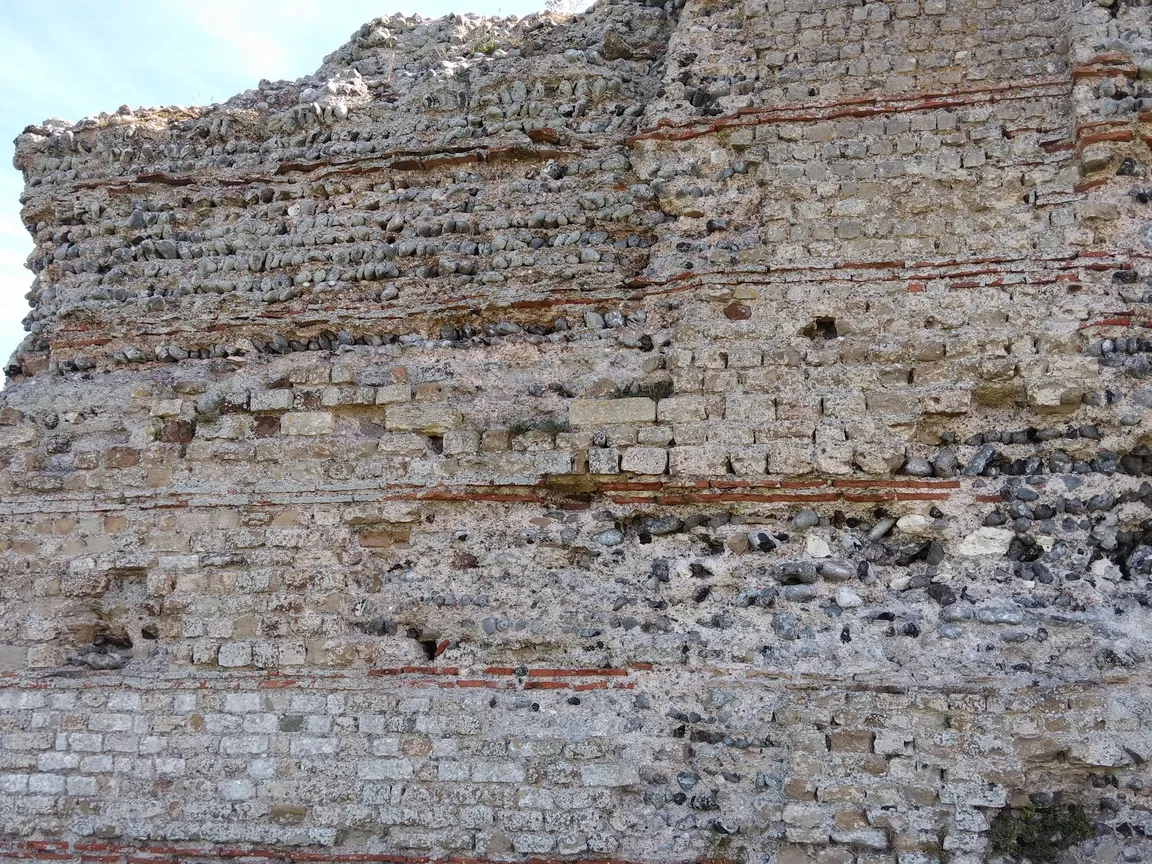 Richborough Roman Fort and Amphitheatre