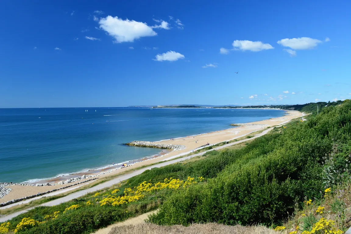 Highcliffe Beach