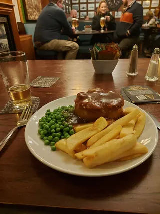 The Ship & Castle