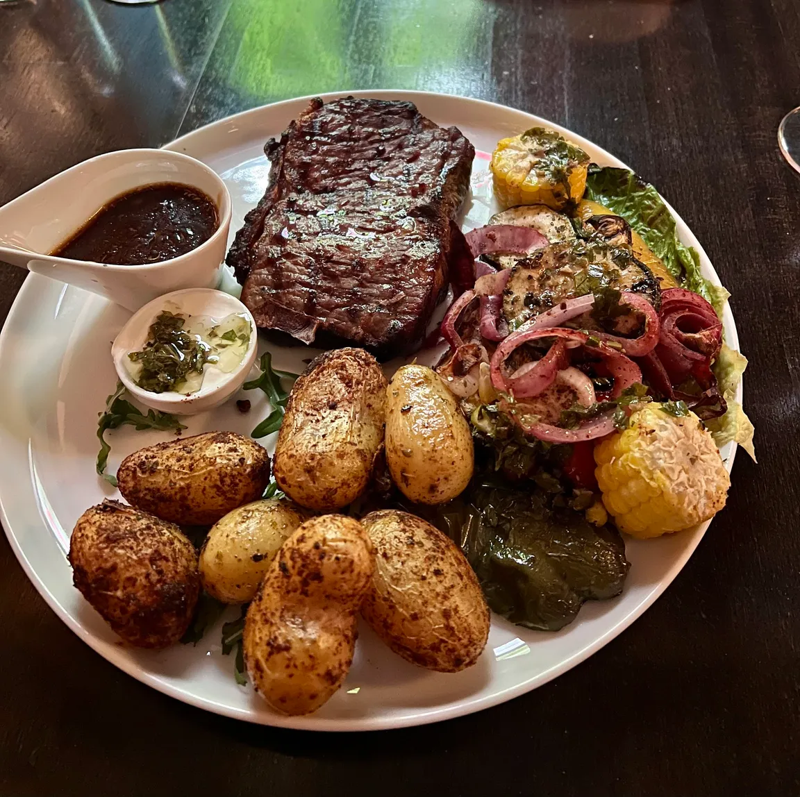 HOŻA Argentine Steakhouse