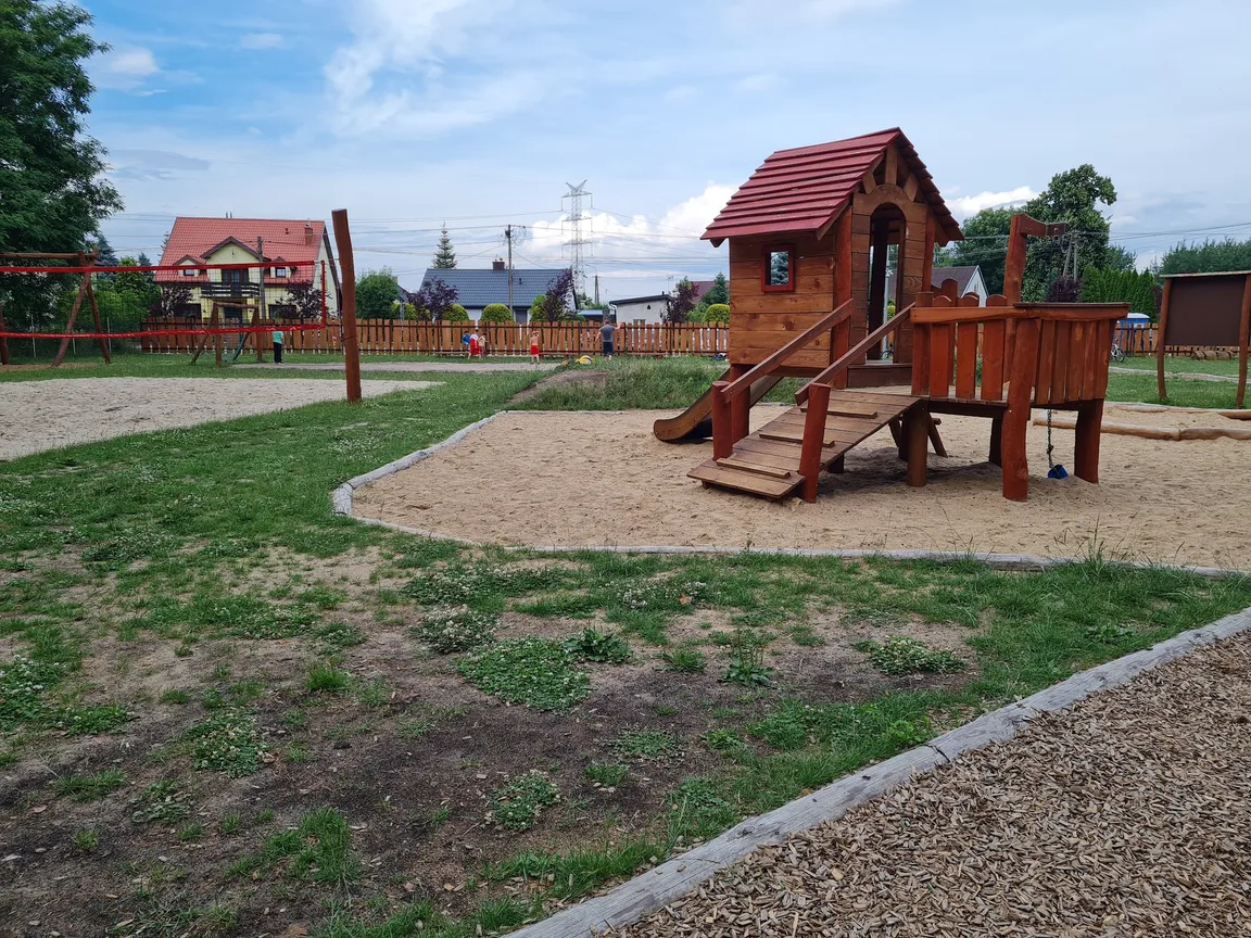 Leśny Plac Zabaw - Sołectwo Cegielnia