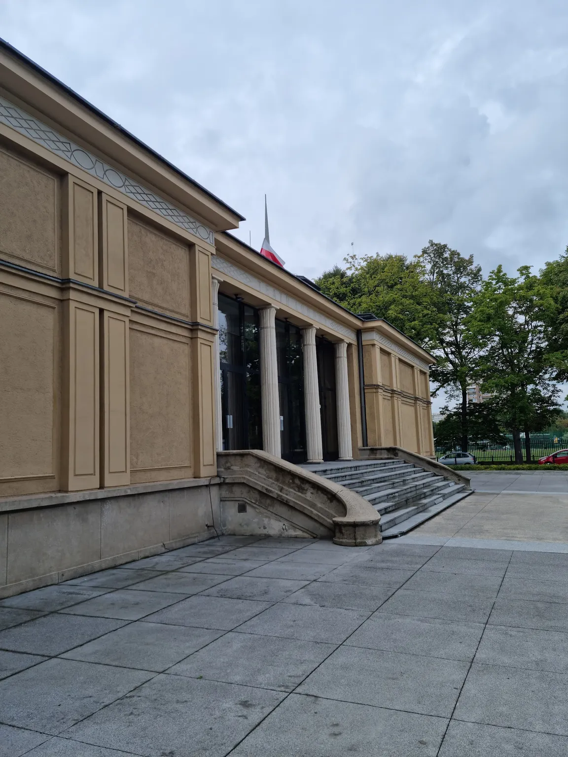 TEATR LUDOWY