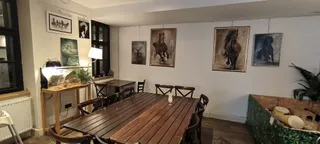 Vasmacska KávéZoo
