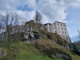 Zamek Pieskowa Skała. Oddział Zamku Królewskiego na Wawelu