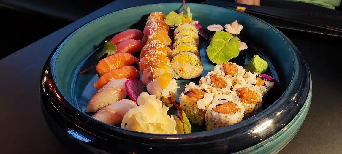 Drzewo Wiśni - Sushi and Asian Restaurant