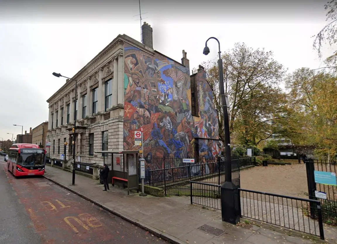 Cable Street Mural