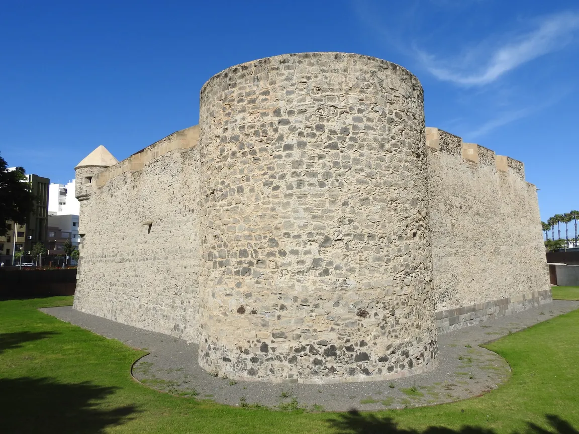 Castillo de la Luz