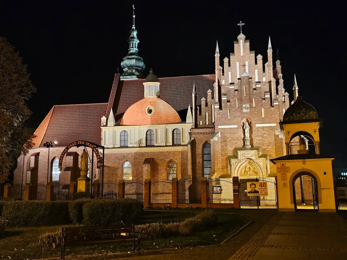 Pomnik Historii - Zespół klasztorny bernardynów w Radomiu