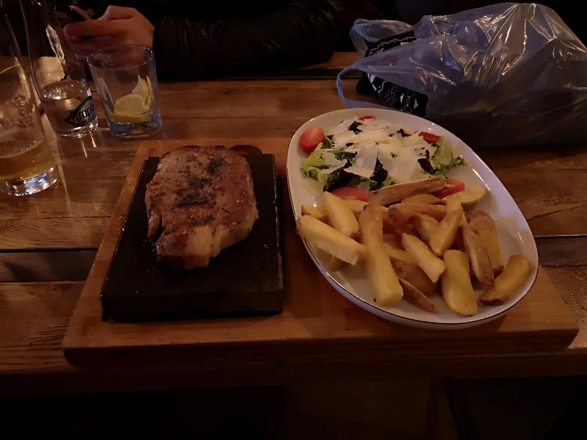 Cooler Club&Food