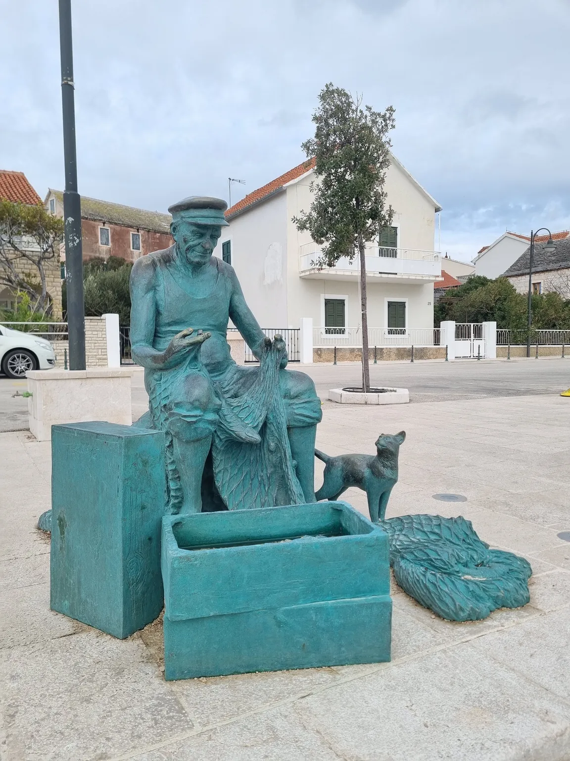 Fishermans statue