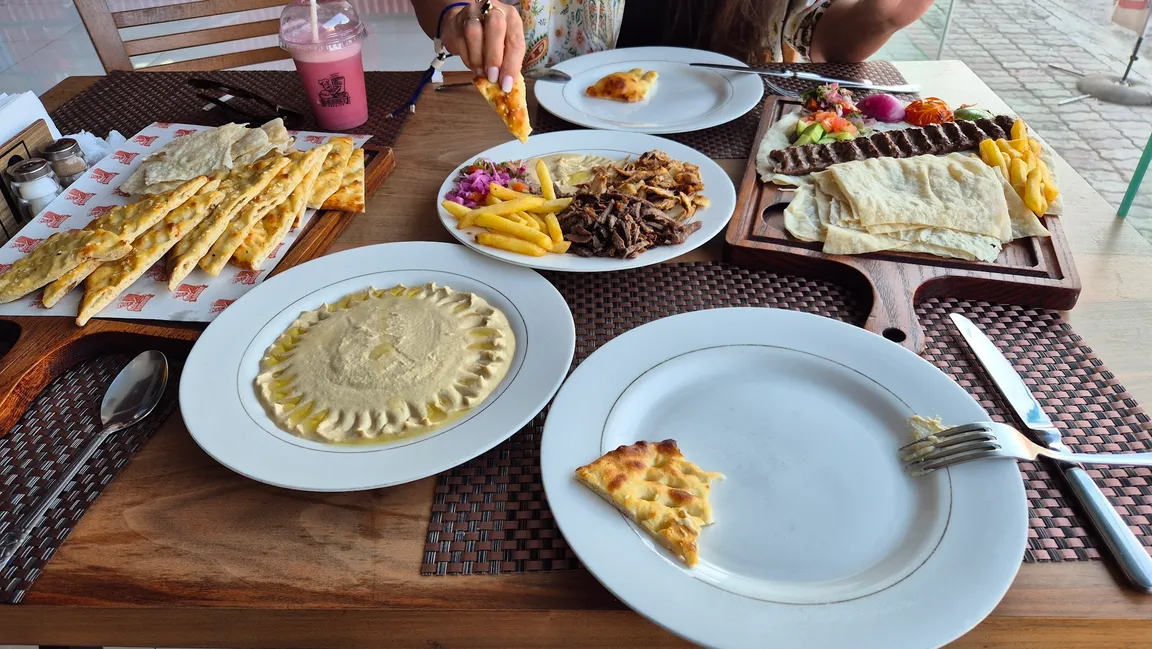 Lezzet Turkish Resturant