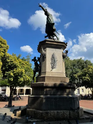 Estátua de Cristóbal Colón