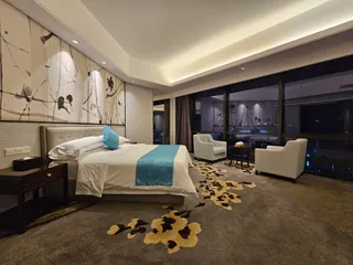 Huaqiang Plaza Hotel