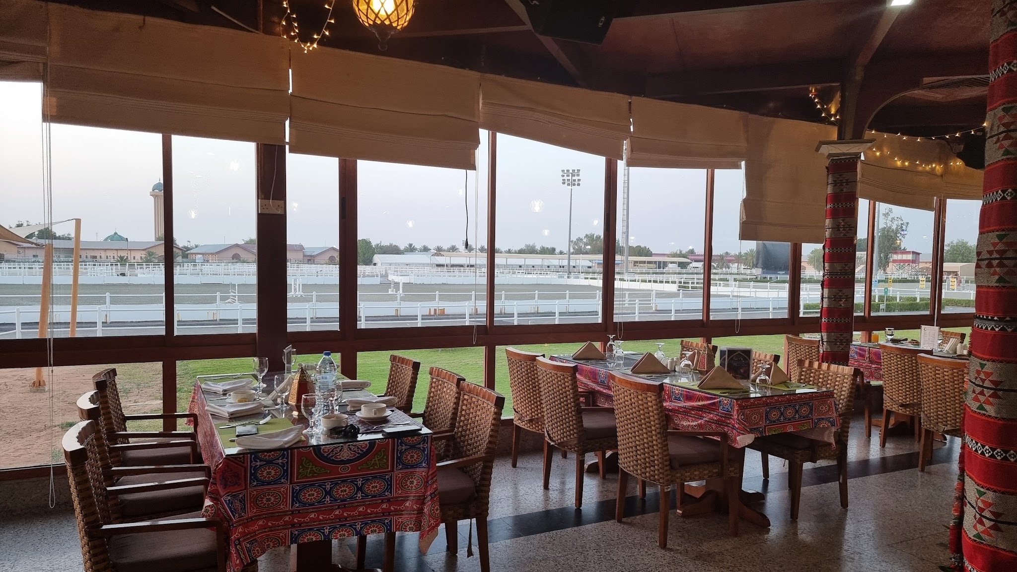 مطعم الركاب Al Rikab Restaurant | Hopsa