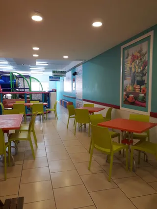 Quattro Play Kids Cafe