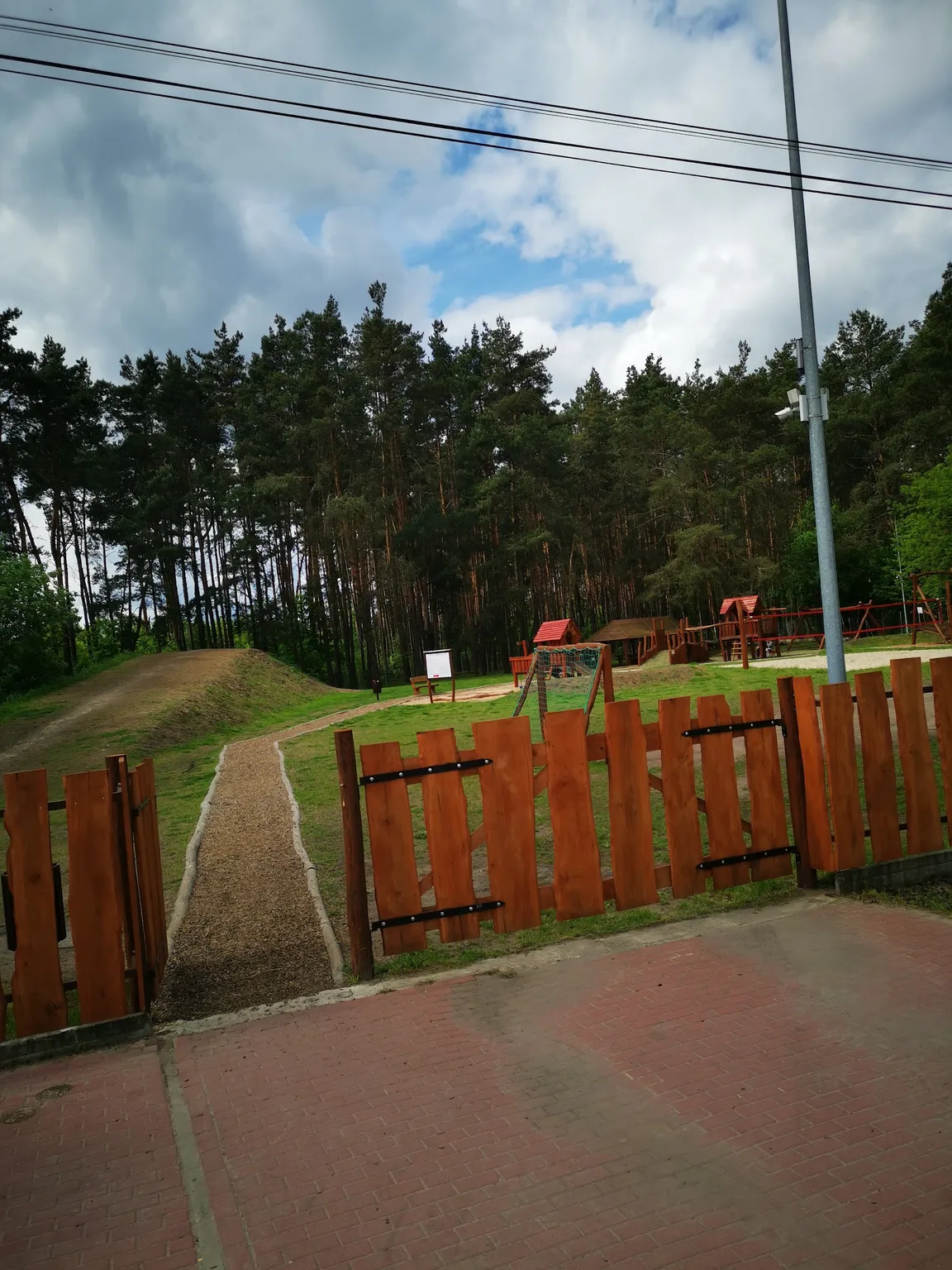 Leśny Plac Zabaw - Sołectwo Cegielnia