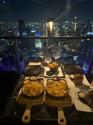 View Bangkok Rooftop Bar & Restaurant