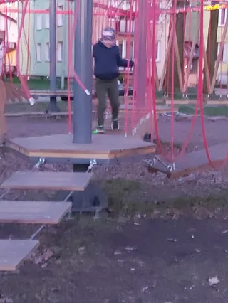 Park Linowy z trampolinami