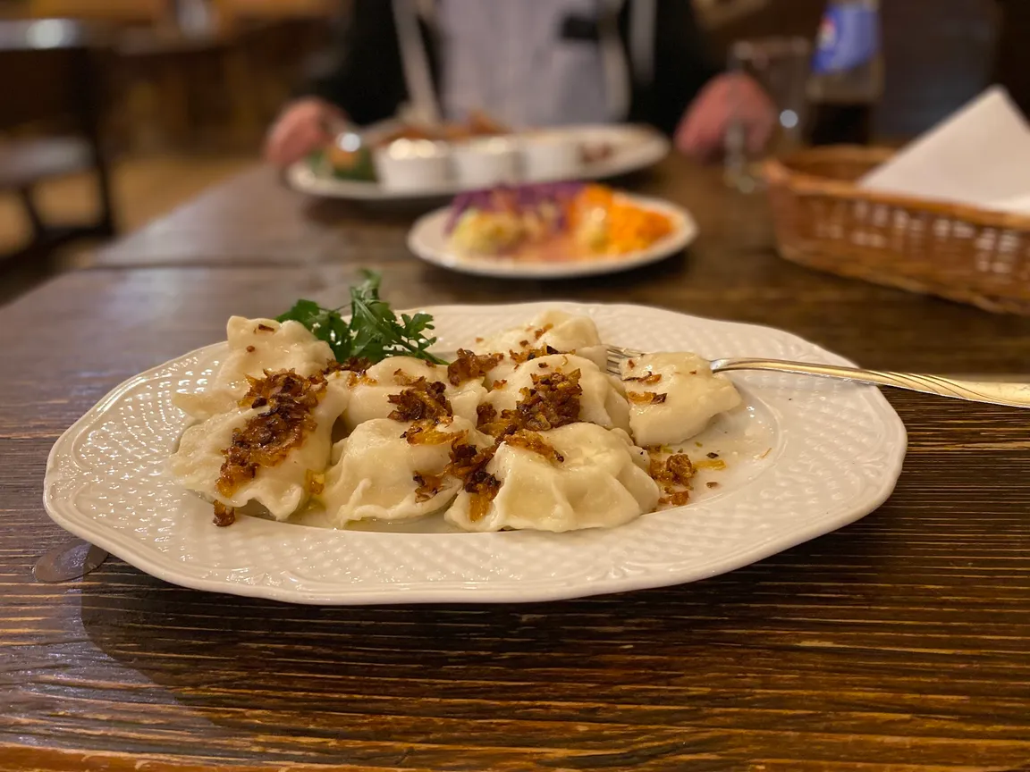 Jakubowa Izba - restauracja | pokoje gościnne | catering