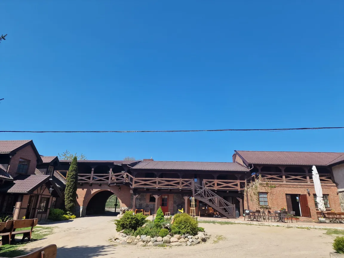 Ranczo w Dolinie - Jezioro Siecino