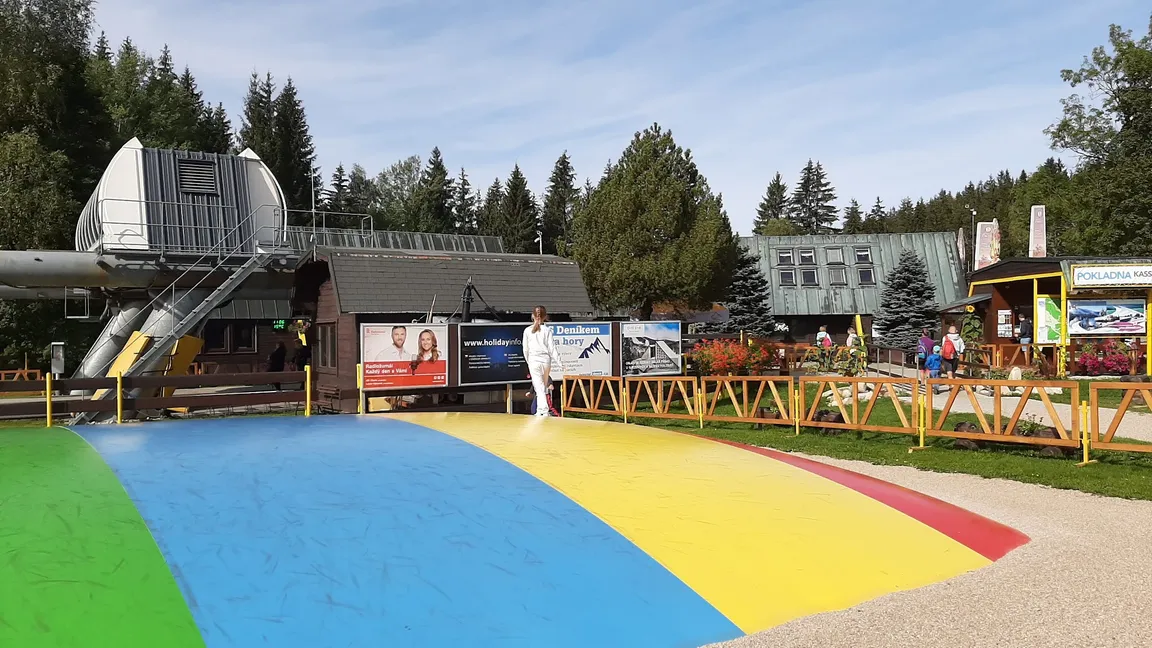 Dětský park u lanové dráhy