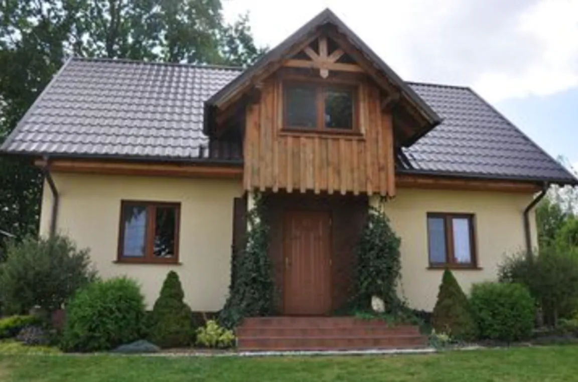 HUBERTOWO Domki na Kaszubach - Domek nad jeziorem Kaszuby