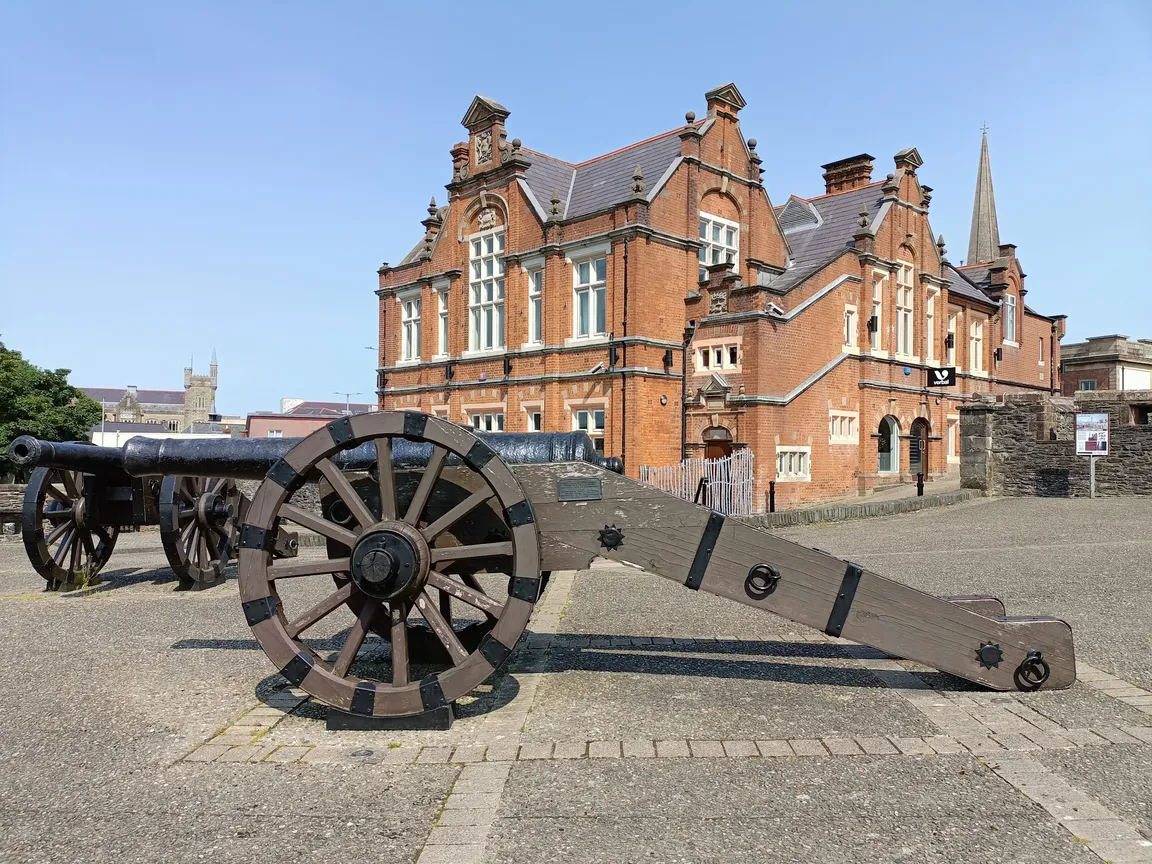 The Derry Walls