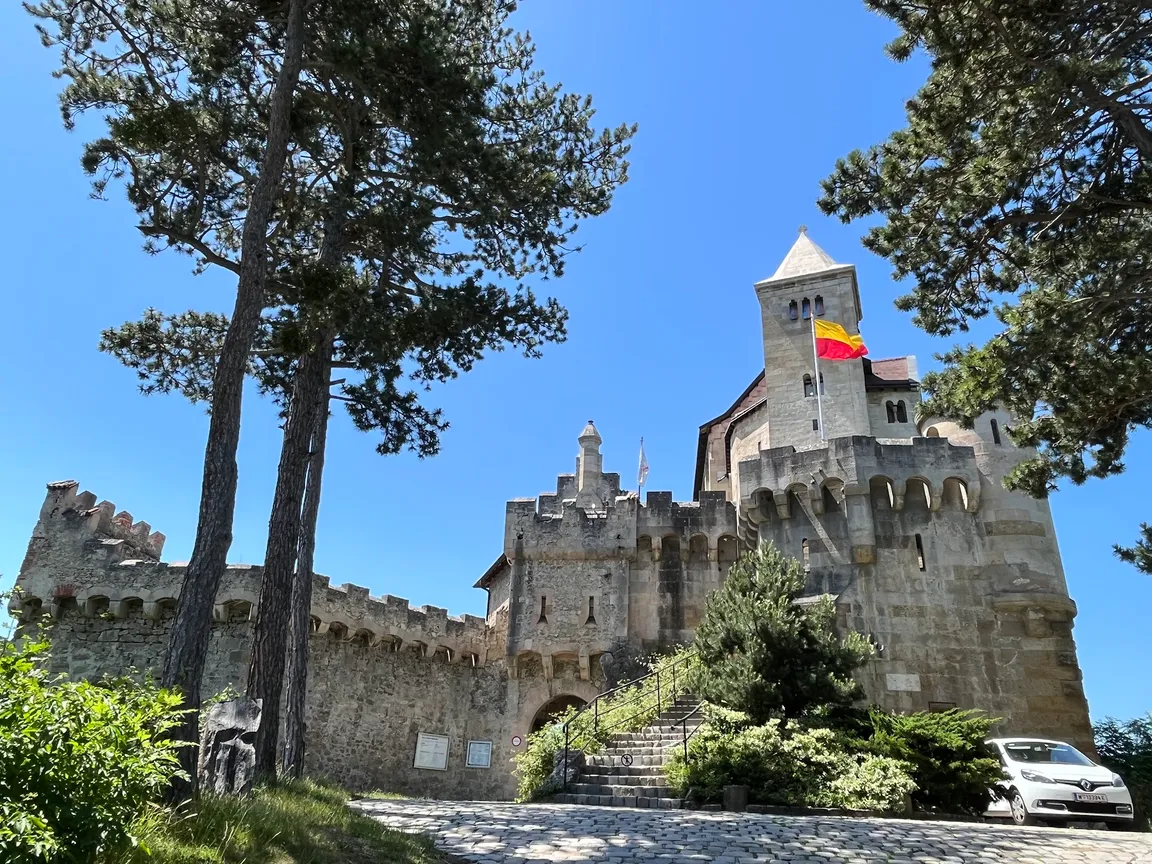 Zamek Liechtenstein