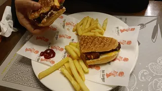 Hot Burger