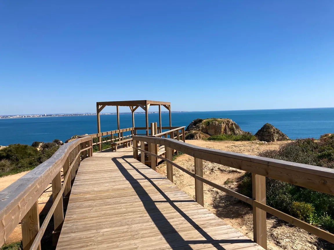 Ponta da Piedade Boardwalk Start Point