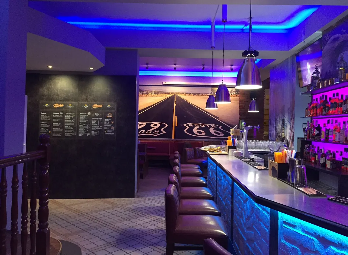 Drink Bar by Pietrak