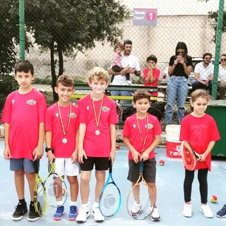 ST ANDREWS TENNIS SCHOOL
