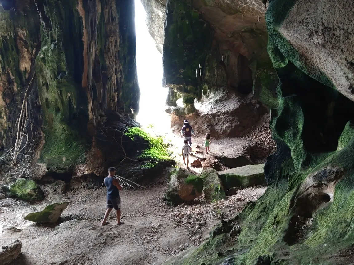 Diamond Cave Tour