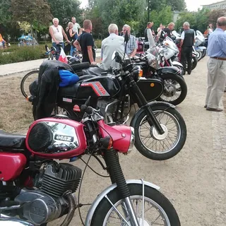 Mówiące Kamienie Park Miejski Łuków