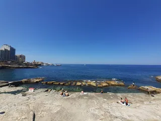 Qui-Si-Sana Beach