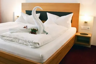 Strandhaus Eberle Hotel - Pension - Garni direkt am See