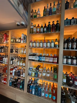 Venesia Fine Food & Spirits, The Strand, Sliema