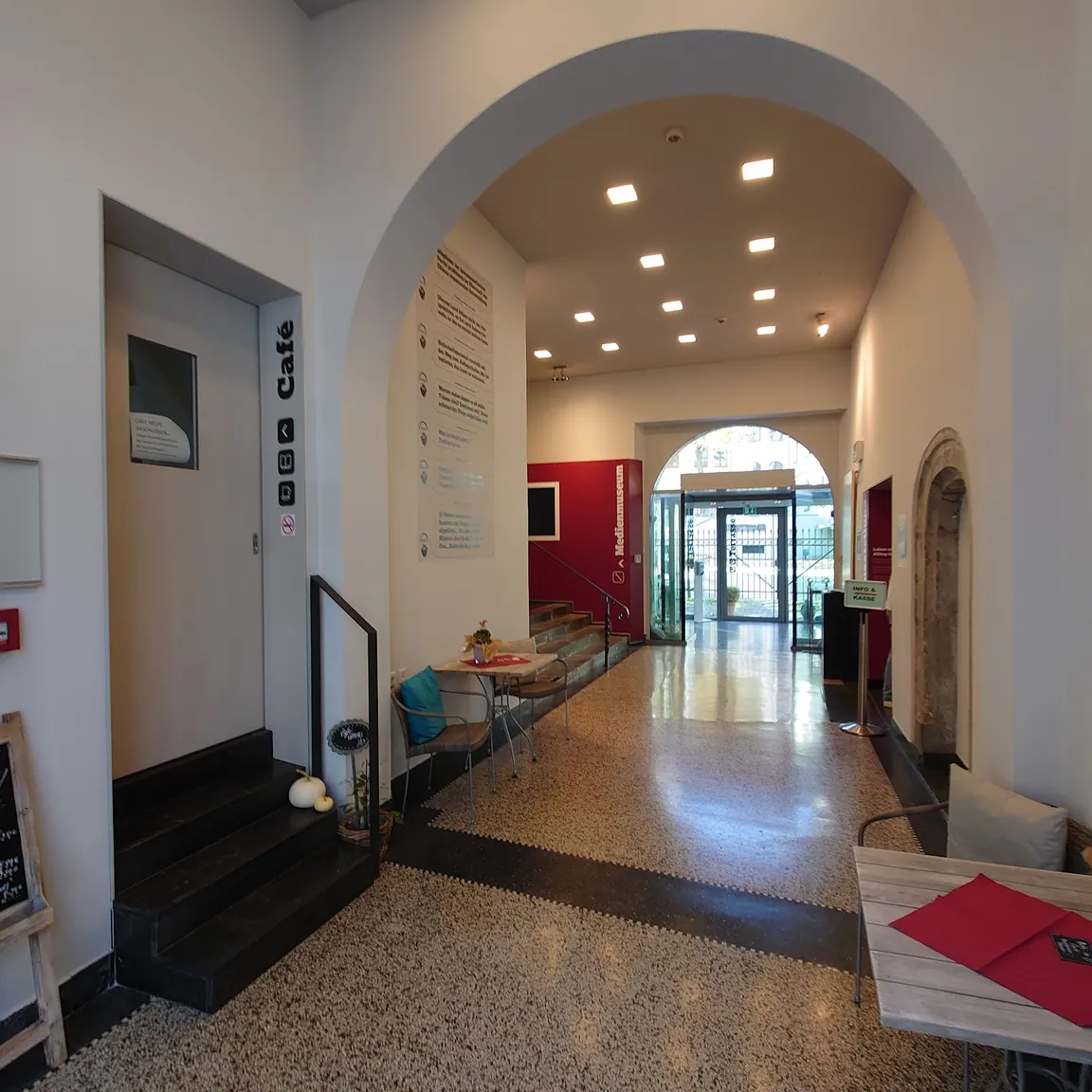 International Newspaper Museum