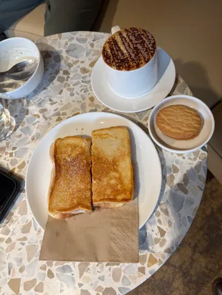 Qantas Club Adelaide