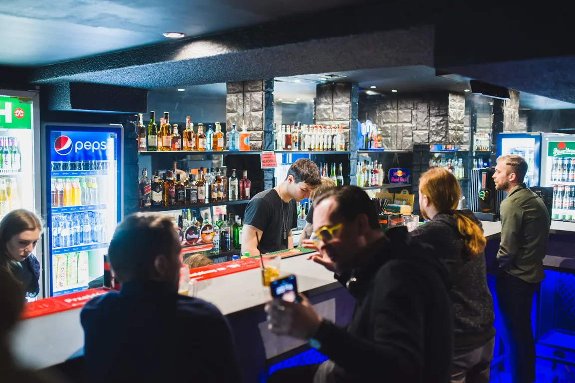 Hades Pool Bilard & Karaoke Club
