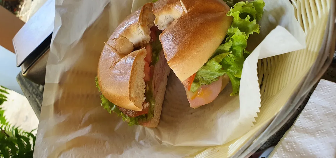 Brot Bagel Shop